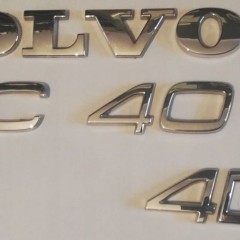 VOLVO XC 40 4D ZNACZEK EMBLEMAT NAPIS