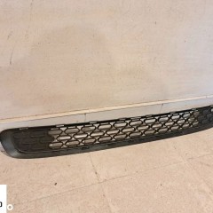 MINI COOPER F55 F56 KRATKA ŚRODKOWA ZDERZAK PRZÓD