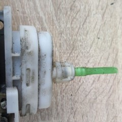 Zamek Drzwi Prawy Przód Audi A8 D2 3.7 95 Blask Gołdap