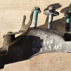 Łapa Poduszki Lewa Strona VW Sharan MK2 1.9 115 KM Manual 01 Gołdap