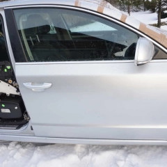 Skoda Superb Lift Drzwi przednie prawe drzwi przód prawe komplet La7w
