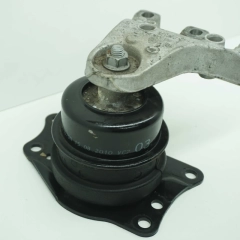 VW Polo 6r skoda seat Prawa poduszka silnika łapa silnika 1.4 1.2 benz