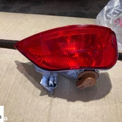 RENAULT MEGANE 4 IV SCENIC IV 4 LAMPA W ZDERZAK ZDERZAKA PRAWY TYŁ PRAWA TYLNA TYLNIA  PRZECIWMGIELNA