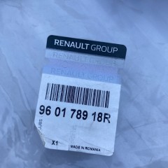 DACIA DUSTER 1 I NOWA ORYGINALNA NAKŁADKA NA BŁOTNIK LISTWA BŁOTNIKA HOKEJ LEWY LEWA PRZÓD Wwa