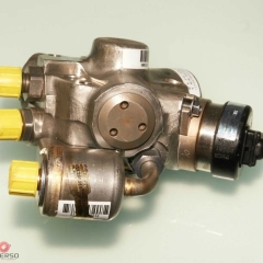 Mercedes 350 CGI pompa paliwa A2720  700201 wtryskowa