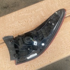 RENAULT KADJAR LAMPA W BŁOTNIK TYŁ LEWA lewa TYLNA TYLNIA  LEWY TYŁ LIFT