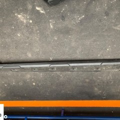 DACIA DOKKER STEPWAY ORYGINALNA LISTWA PROGOWA PRAWA NAKŁADKA PROGU PRÓG PLASTIKOWY PRAWY  OSŁONA PROGU Wwa