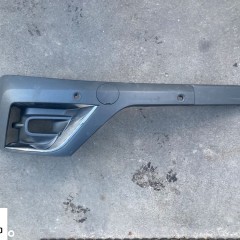 RENAULT TRAFIC  III 3 LIFT 4 IV 23r LISTWA ZDERZAKA PRAWA CHROM NAKŁADKA 261A23784R kratka otwory na pdc Wwa