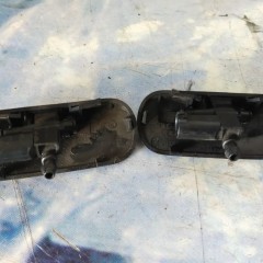 SPRYSKIWACZ SZYBY LEWY PRAWY AUDI 3V0955988A  ORAZ 3V09559887A