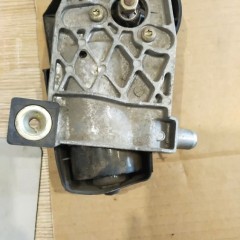 SILNICZEK WYCIERACZEK PRZÓD FOCUS MK1 XS4117508 (7139665209)