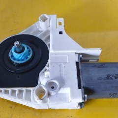 Silniczek szyby Audi OE 8K0959802B