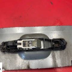 MERCEDES C KLASA W202  KLAMKA ZEWNĘTRZNA DRZWI TYŁ LEWA