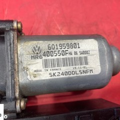 FABIA I  SILNICZEK SZYBY PRZÓD LEWY 6Q1959801