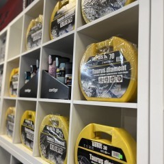 Łańcuchy śniegowe, nakładki, opaski na każdy rozmiar koła