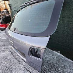 Klapa Bagaznika Szyba Srebrna Szara Audi A3 8P Sportback 5 D Drzwi