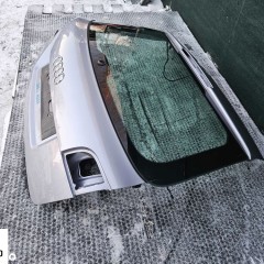 Klapa Bagaznika Szyba Srebrna Szara Audi A3 8P Sportback 5 D Drzwi