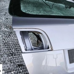 Klapa Bagaznika Szyba Srebrna Szara Audi A3 8P Sportback 5 D Drzwi