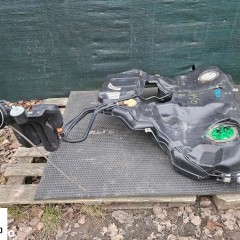 Zbiornik Paliwa 8E0201022AT 8E0919051AK 8E0201317R Quattro 4x4 Bak Pompa Pompka Benzyna 2.0 TFSI 3.2 FSI Audi A4 B7