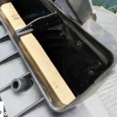 Obudowa Filtra 06B133837AG 06B133837P Powietrza Pokrywa 2.0 ALT Audi A4 B6 B7 VW