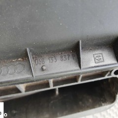 Obudowa Filtra 06B133837AG 06B133837P Powietrza Pokrywa 2.0 ALT Audi A4 B6 B7 VW