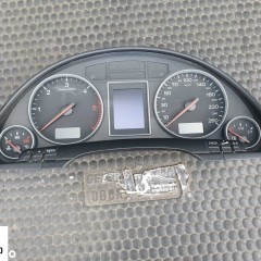 Licznik 8E0920900K 0263626035 Zegary Wskazniki Obudowa Europa 1.9 2.5 TDI Diesel Audi A4 B6