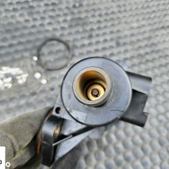 Termostat 06B121111K Obudowa Czujnik Krociec 1.8 T 2.0 ALT Audi A4 B6 B7 A6 C5 VW