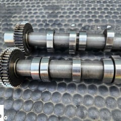 Głowica 0593S 0594S Lewa Prawa Wałki Zawory Pokrywa 2.7 3.0 TDI V6 Audi A4 B8 A5 A6 Q5 VW