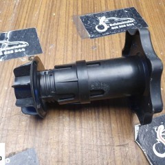 Śruba Koła 8E9803899 A/C Zapasowego Mocowanie Zapas Dojazdówka Audi A4 B6 B7 Sedan Kombi