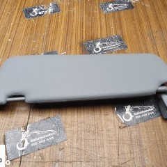 Daszek Prawy Słonecznik Lusterko Osłona Przeciwsłoneczna Prawa Platin Hell Aqua Twist AUDI A4 B6