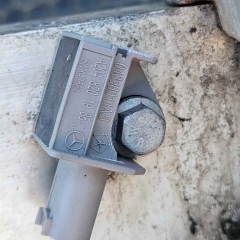 Belka A2046205834 Rama Zderzaka Przod Przednia Strefa Zgniotu Klakson Czujniki Mercedes W204 C-klasa