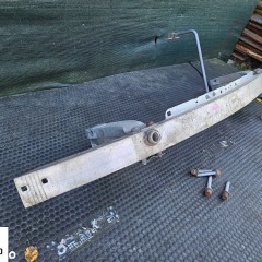 Belka A2046205834 Rama Zderzaka Przod Przednia Strefa Zgniotu Klakson Czujniki Mercedes W204 C-klasa