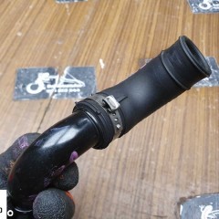 Rurka 06B103493M 06B133989A Przewód Waż Kolanko Kruciec Wentylacji Skrzyni Korbowej 1.8 T AWT AVJ BFB BEX AUDI A4 B6 B7 VW