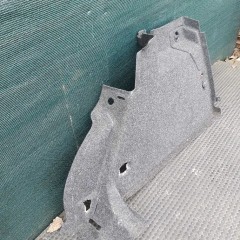 Boczek Bagaznika PRAWY Tapicerka Zaślepka Zapalniczka Gniazdo Antracyt Czarna Welur VW Golf IV 4 3D 3 Drzwi