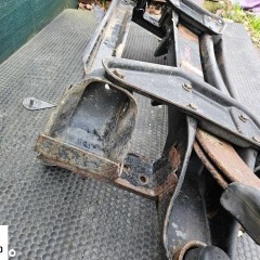 Sanki Belka Wózek Zawieszenia Trawers Przod Przednia Resor Pioro Mercedes Sprinter 901 902 VW LT