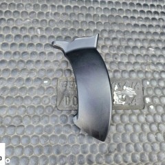 Oslona 8K9827279A 8K9827280A Oslony Maskownica Zawiasow Zawiasu Zawias Klapy Bagaznika Audi A4 B8 Avant Kombi