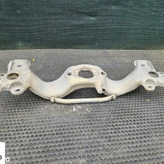 Łapa Wspornik 8E0399263R Poduszka Podpora Belka Skrzyni Skrzynia Biegów Audi A4 B6 B7