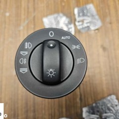 Włacznik 8E0941531D Przełacznik Świateł Mijania Pokretło Halogeny Auto AUDI A4 B6 B7 Seat Exeo