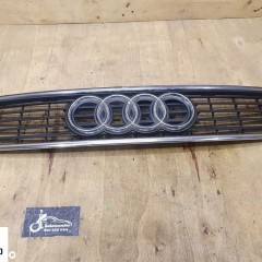 Atrapa Atrapka Gril 8D0853651E 8D0853651J Maski Ramka Chrom Znaczek AUDI A4 B5