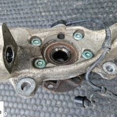 Zwrotnica 8E0258F 8E0407242B Zawieszenie Piasta Czujnik ABS Przednia Przód Prawa AUDI A4 B6 B7