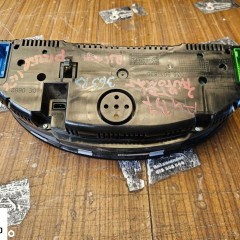 Licznik 8E0920901D 0263626090 Zegary Wskazniki Obudowa Europa 1.9 2.0 TDI Audi A4 B7