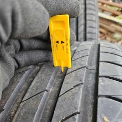 Alu Felgi 8K0601025B Alufelgi R17 Ronal 1922 5x112 7.5J ET45 Opony Letnie 225/50 AUDI VW Skoda Seat