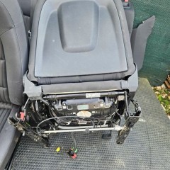 Fotele Fotel Kanapa Skladana Ciemne Grzane Elektryczne Ledzwia Podswietlanie  Audi A4 B8 Kombi Avant