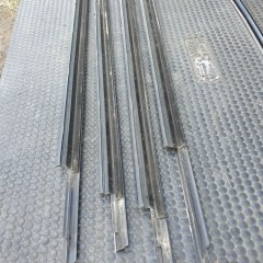 Listwa Listwy Zgarniajace Ramki Szyb Chrom Oklejone Czarne AUDI A4 B8 Sedan