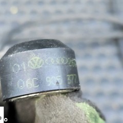 Czujnik 0261210177 07D905377 06C905377 Polozenia Walu Czujnik Stukowy 1.8 T 2.0 ALT FSI Audi A4 B6 B7 VW