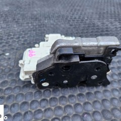 Zamek Drzwi 8J1837016A Przod Przedni Prawy EU Audi A4 B8 A5 Q3 VW Porsche