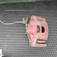 Zaciski Tarcze Klocki Oslony 320mm Swap Przod Przednie Hamulce Komplet AUDI A4 B6 B7