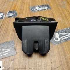 Zamek 8P4827505C 8E9827520A Klapy Bagażnika Czujnik Rygiel Bolec AUDI A3 8P A4 B7 B8 A5 8T A6