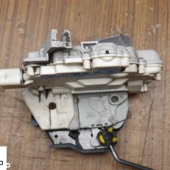 Zamek 8E0839015AA 8E0839016AA Zamki Drzwi Tyl Prawy Lewy Audi A4 B7 Seat Exeo Sedan Kombi