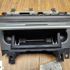 Popielniczka 2 DIN 8E0857951J 03S Klapka Wklad Carbon Srebrna Rybia Luska Audi A4 B6 B7