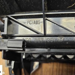 Popielniczka 2 DIN 8E0857951J 03S Klapka Wklad Carbon Srebrna Rybia Luska Audi A4 B6 B7